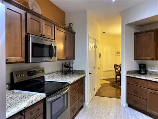 Photo #4: 6233130 Listing