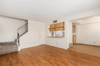 Photo #2: 6233145 Listing 