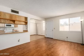 Photo #4: 6233145 Listing 