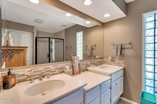 Photo #5: 6233149 Listing 