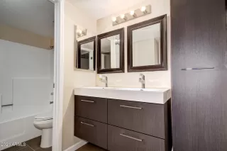 Photo #3: 6233192 Listing