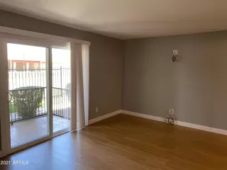 Photo #4: 6233194 Listing