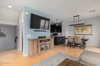 Photo #1: 6233236 Listing