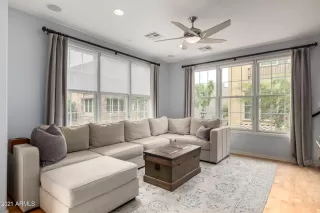 Photo #3: 6233236 Listing