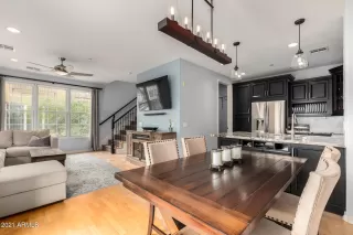 Photo #6: 6233236 Listing