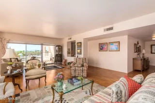 Photo #1: 6233361 Listing