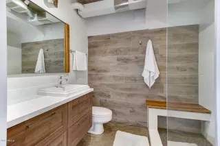 Photo #3: 6233388 Listing