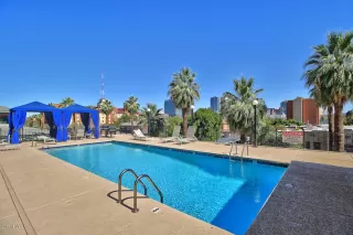 Photo #5: 6233388 Listing