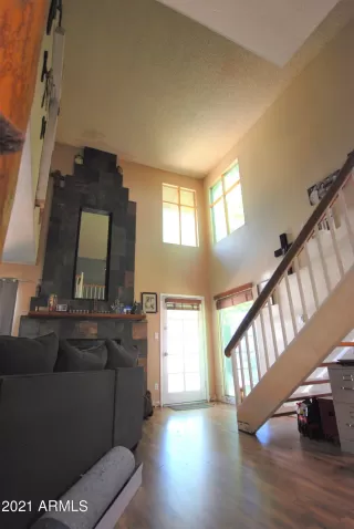 Photo #4: 6233584 Listing