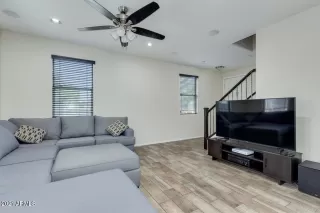 Photo #6: 6233604 Listing