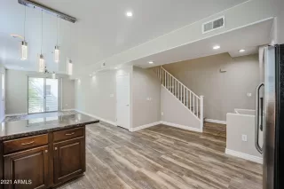 Photo #4: 6233671 Listing