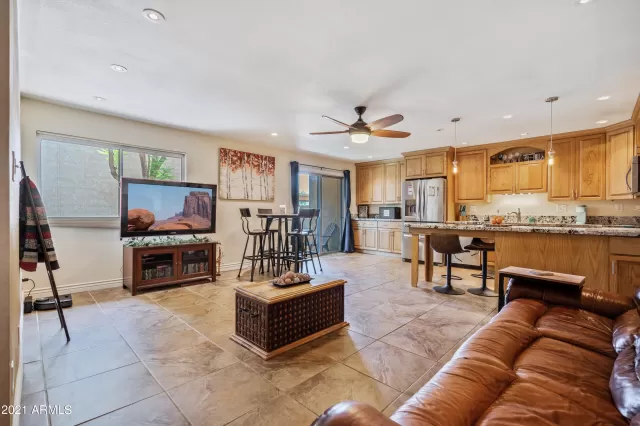MLS: 6233718 Condo For Sale