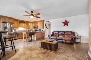 Photo #1: 6233718 Listing