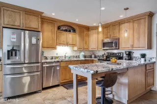 Photo #3: 6233718 Listing