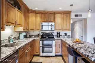 Photo #4: 6233718 Listing