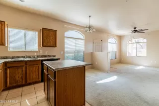 Photo #4: 6233800 Listing 