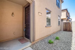 Photo #3: 6233900 Listing