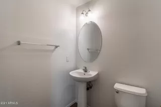 Photo #5: 6233900 Listing