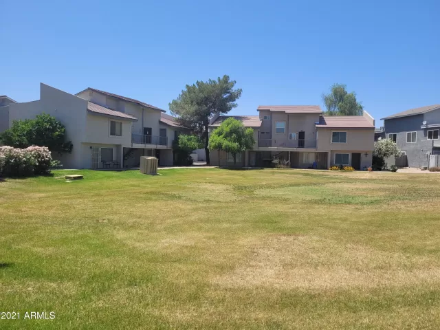 MLS: 6233903 Condo For Sale