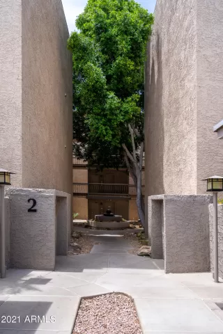Photo #2: 6233979 Listing
