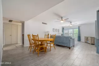 Photo #4: 6233979 Listing