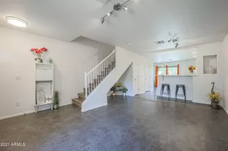 Photo #2: 6234039 Listing