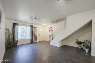 Photo #3: 6234039 Listing