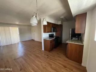 Photo #3: 6234208 Listing