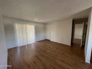 Photo #4: 6234208 Listing