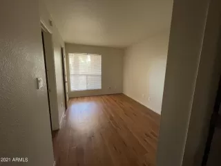 Photo #5: 6234208 Listing