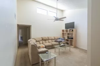 Photo #4: 6234225 Listing