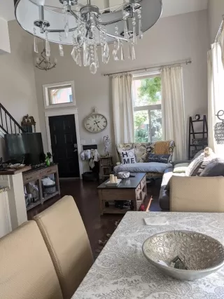 Photo #5: 6234426 Listing