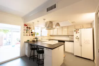 Photo #5: 6234538 Listing 