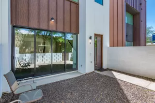 Photo #5: 6234610 Listing