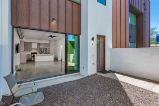 Photo #6: 6234610 Listing