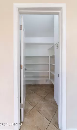Photo #4: 6234742 Listing