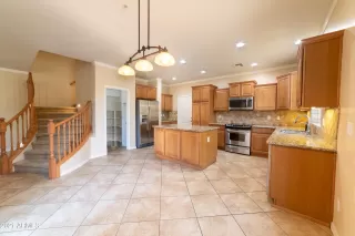 Photo #5: 6234742 Listing