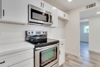 Photo #3: 6234801 Listing