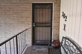 Photo #2: 6234840 Listing 