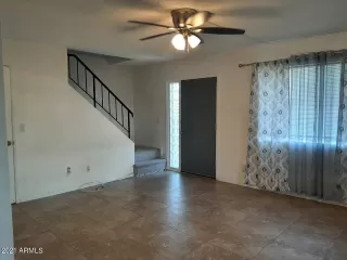 Photo #5: 6234888 Listing