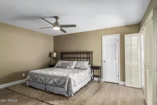 Photo #5: 6234999 Listing