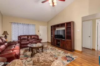 Photo #3: 6235076 Listing 