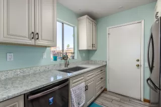 Photo #6: 6235076 Listing 