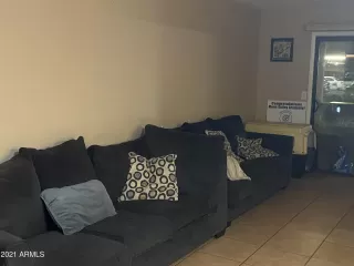 Photo #6: 6235108 Listing