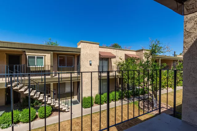 MLS: 6235142 Condo For Sale