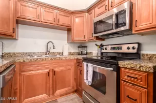 Photo #2: 6235486 Listing