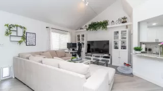 Photo #5: 6235556 Listing