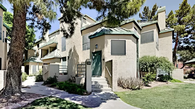 MLS: 6235585 Condo For Sale