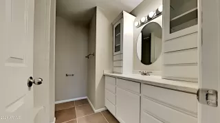 Photo #6: 6235585 Listing