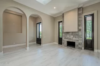 Photo #6: 6235657 Listing